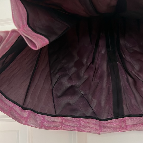 Balenciaga Pink Snakeskin Miniskirt with texture, sparkle, flare, and pockets! - Picture 4 of 10